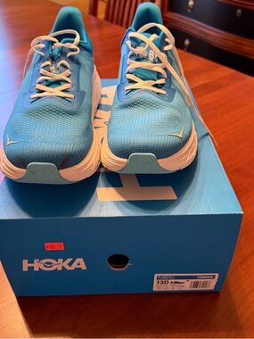 Hoka Arahi 7 men’s running shoes. Size 13